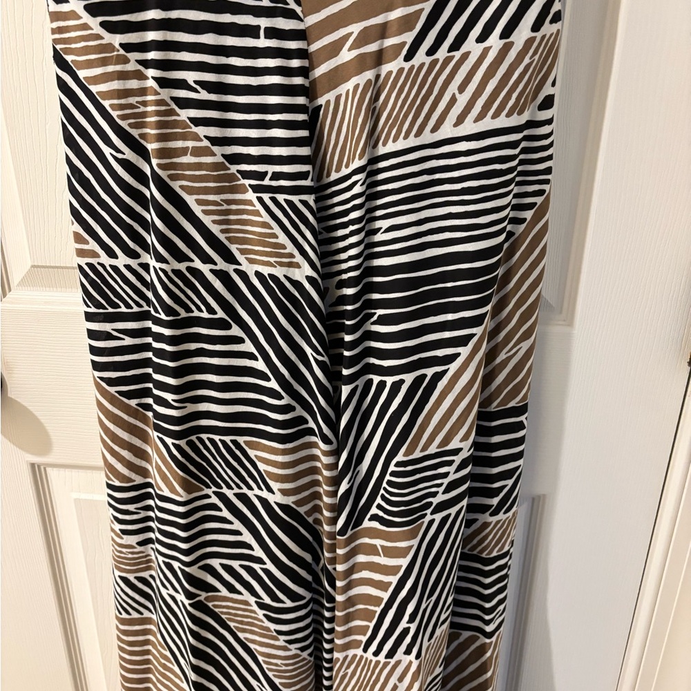 Talbots Black and Tan Patterned Maxi Dress Size 12 - Picture 8 of 11